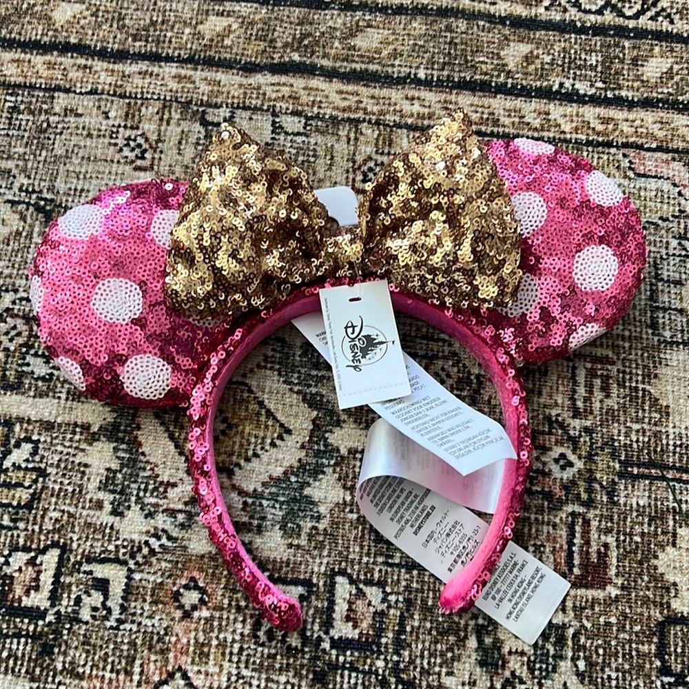 NWT Disney Mickey Ears Sequins